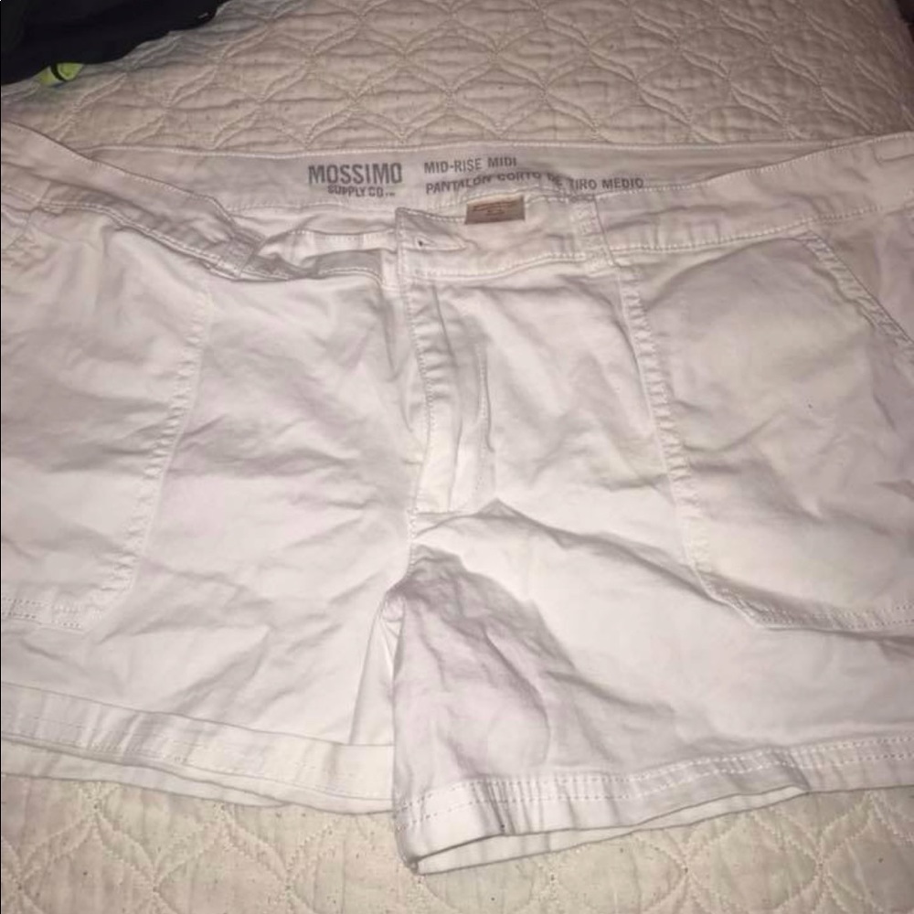 4 pairs of shorts size 18 for 22$